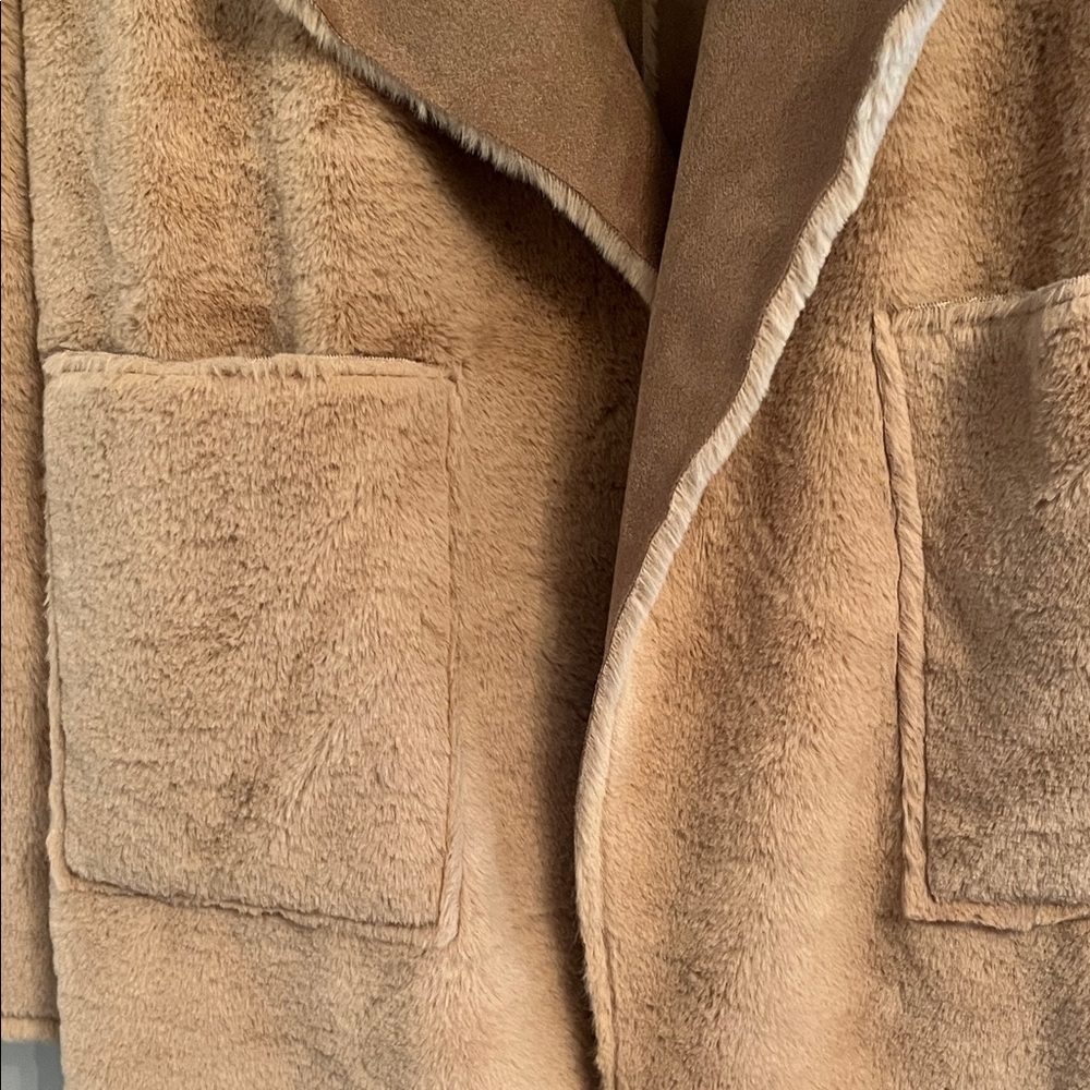 Altar’d State Tan Sherpa Reversible Faux Suede Jacket Size Large - Picture 11 of 16